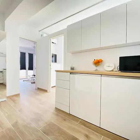 Luminoso Atico Con Vistas Al Mar En Torremolinos