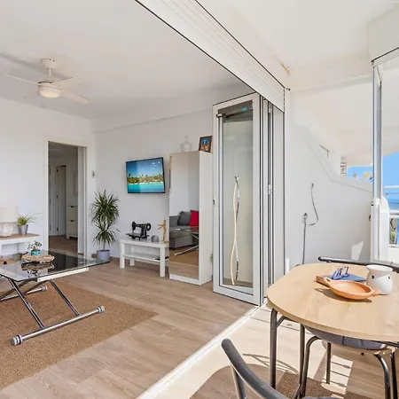 شقة Luminoso Atico Con Vistas Al Mar En
