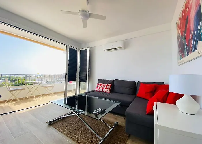 Luminoso Atico Con Vistas Al Mar En *