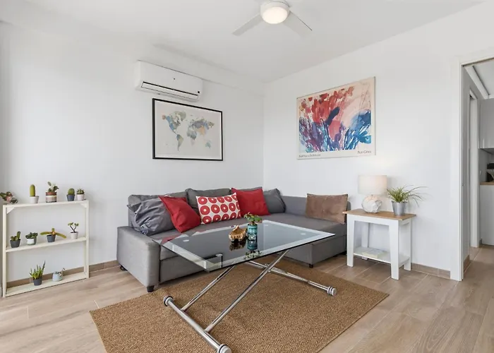 Luminoso Atico Con Vistas Al Mar En * Torremolinos