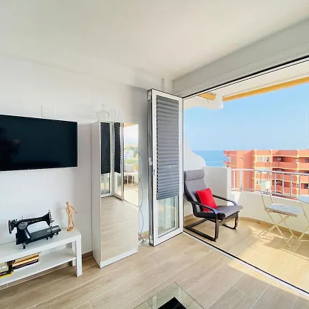 Luminoso Atico Con Vistas Al Mar En * Torremolinos