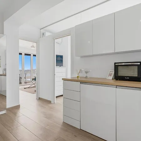 Luminoso Atico Con Vistas Al Mar En * Torremolinos